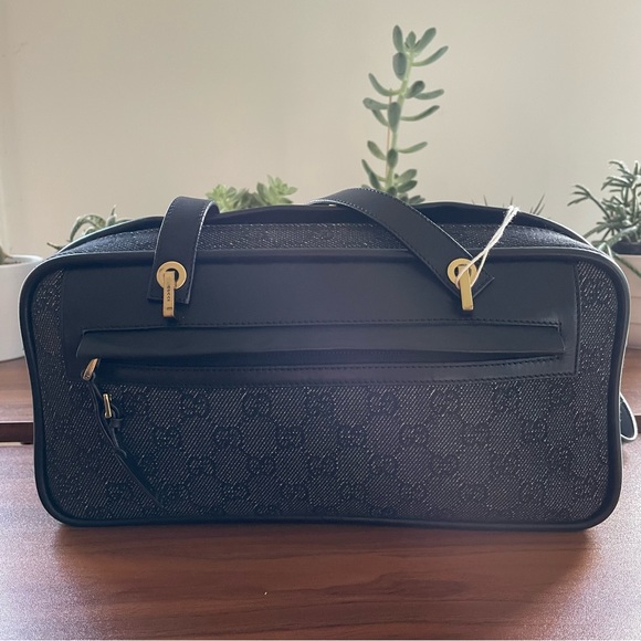 HOST PICK⭐️Authentic Gucci Shoulder Bag 🖤 New as 💖 - Picture 10 of 14